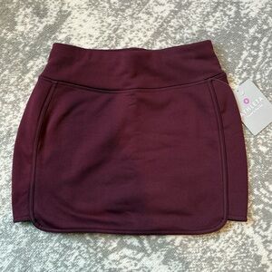 Athleta tech stretch wander skirt